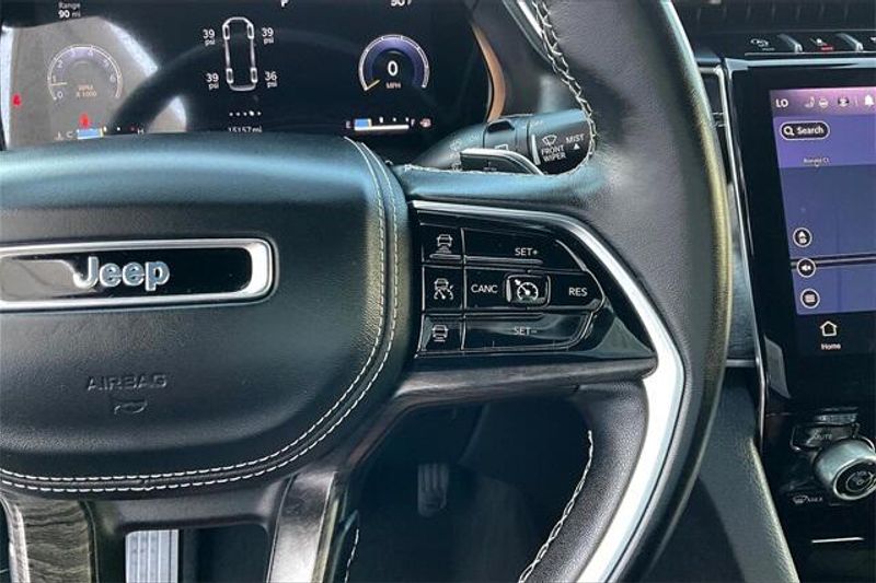 Used 2022 Jeep Grand Cherokee L OverlandImage 19