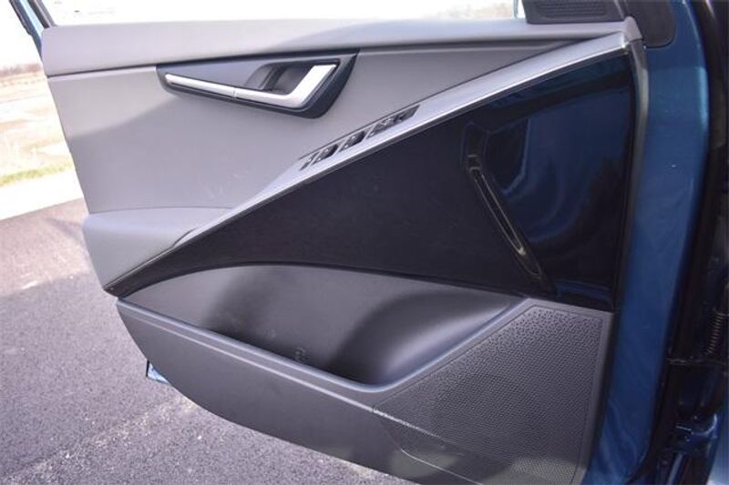 2025 Kia Niro EXImage 31