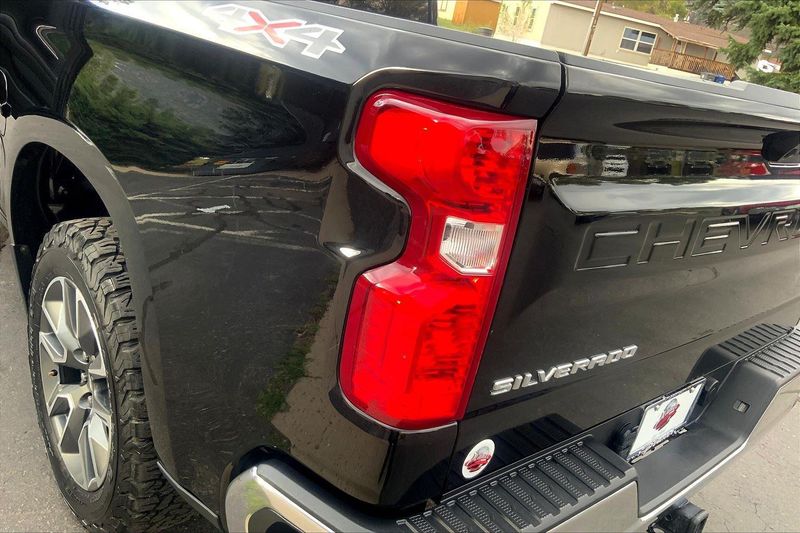 2023 Chevrolet Silverado 1500 LT photo 26