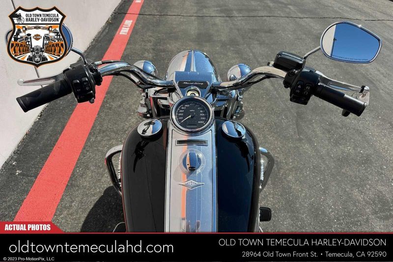 2021 Harley-Davidson Road King in a Black exterior color. BMW Motorcycles of Temecula – Southern California (951) 506-6903 bmwmotorcyclesoftemecula.com 