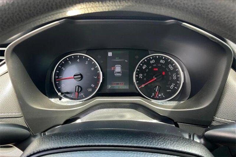 2022 Toyota RAV4 LEImage 20