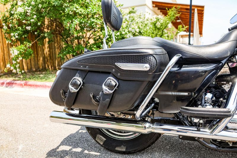 2007 HARLEY ROAD KING CLASSIC  BLACK Image 29