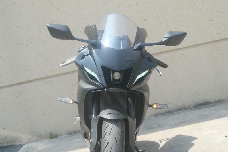2024 Yamaha YZFR7 BLACK Image 19