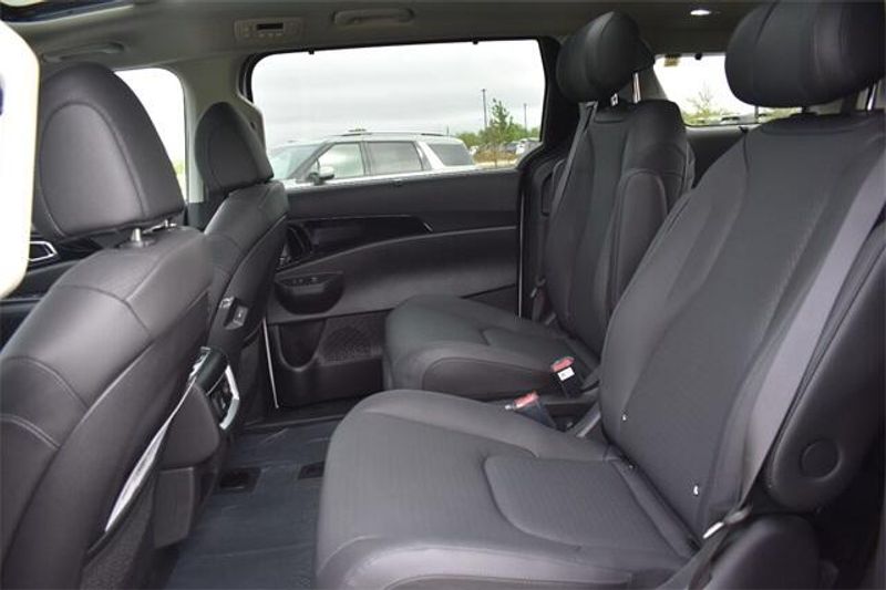 2025 Kia Carnival Hybrid SX PrestigeImage 23