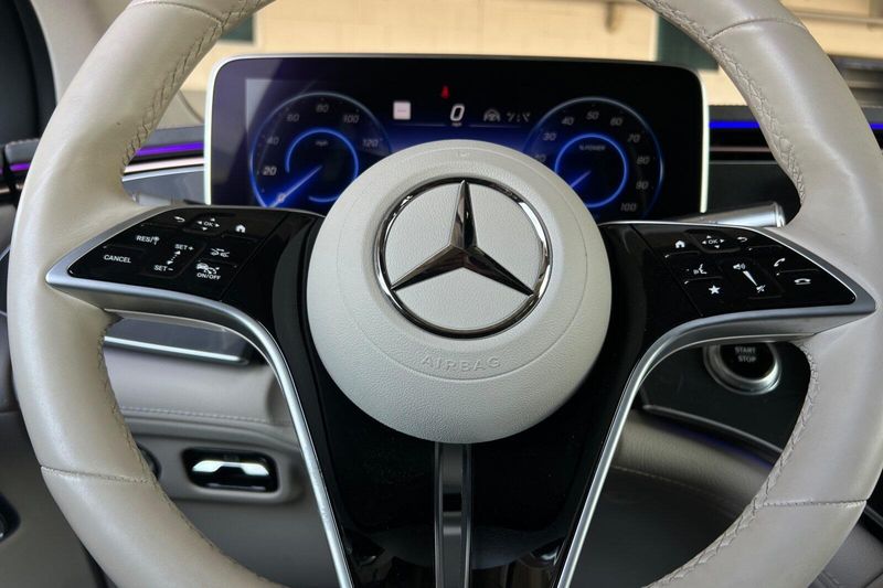 2023 Mercedes-Benz EQS 450Image 28