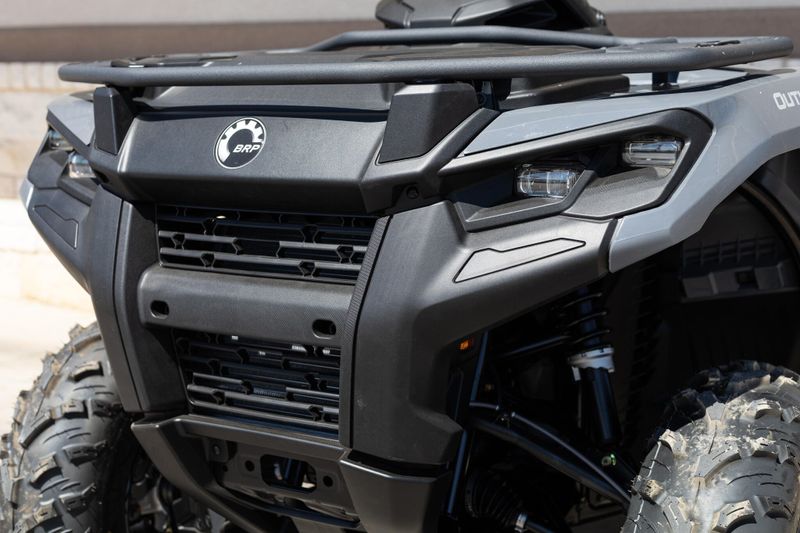 NEW 2025 CAN-AM OUTLANDER DPS 700 Image 12