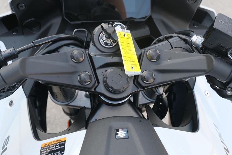 NEW 2026 SUZUKI GSX8R Image 18