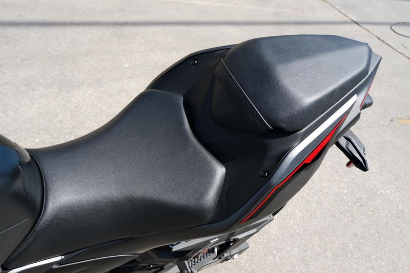 USED 2025 KAWASAKI Z500 SE ABS Image 7