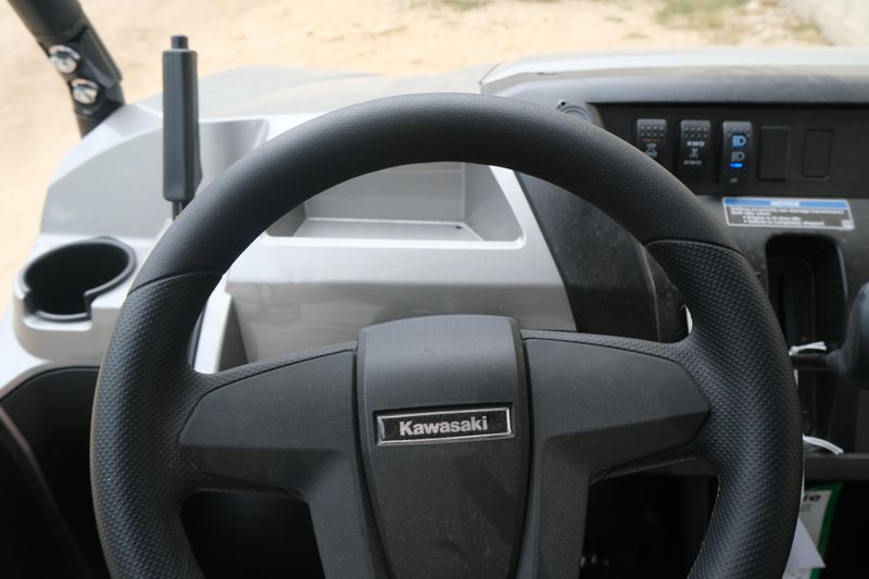 New 2026 Kawasaki MULE PROFXT 1000 LE RANCH EDITION METALLIC PHANTOM SILVER Image 19