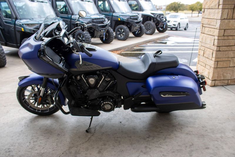 USED 2024 INDIAN MOTORCYCLE INDIAN CHALLENGER DARK HORSE Image 4