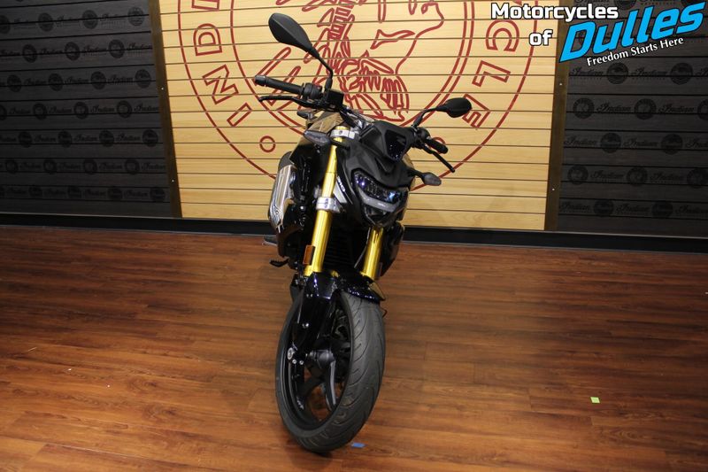 New 2025 BMW G 310 R Image 3