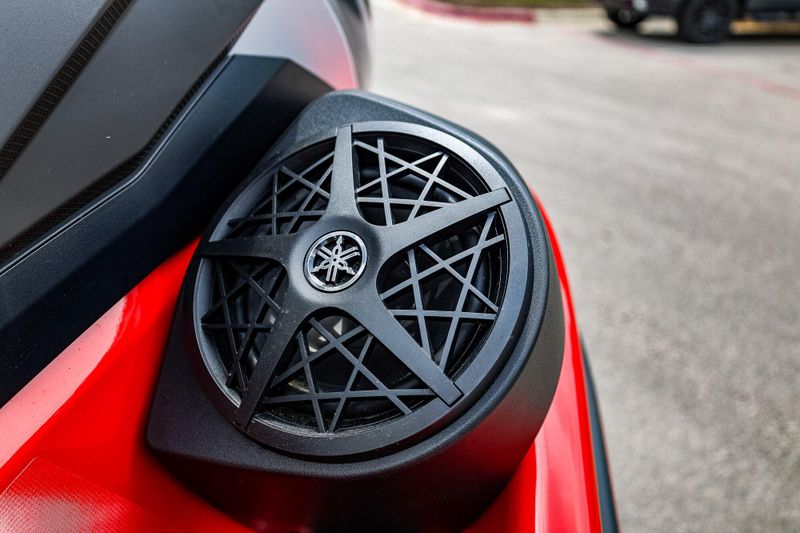 2025 Yamaha GP HO WITH AUDIO TORCH RED Image 18