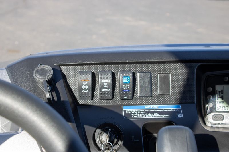 NEW 2026 KAWASAKI MULE PROFXT 1000 LE RANCH EDITION Image 18