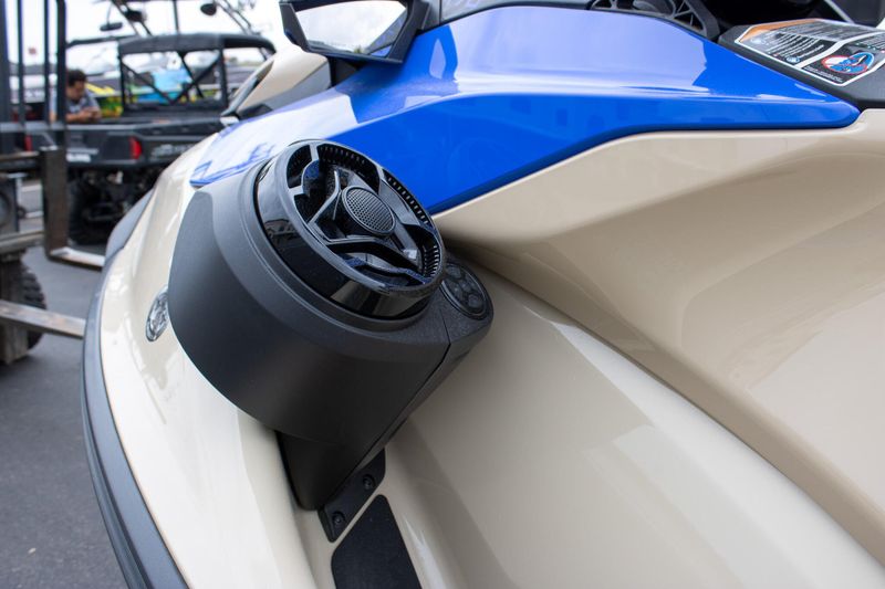 NEW 2026 SEADOO WAKE 170 WITH SOUND SYSTEM Image 8