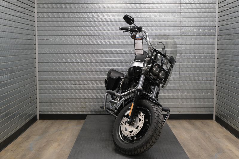 USED 2017 HARLEY DYNA FAT BOB 103 Image 8