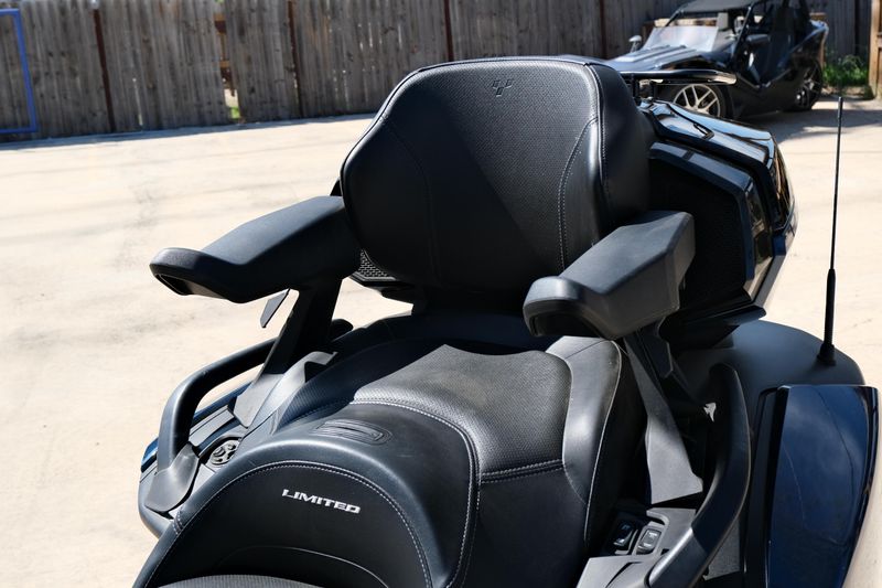 USED 2022 CAN-AM RD SPYDER RT LTD Image 17