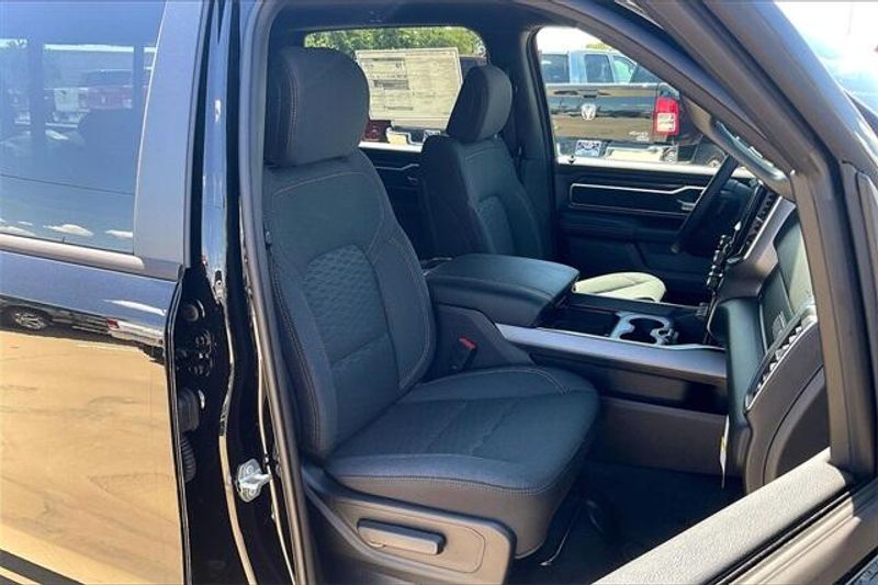 2025 RAM 1500 Lone Star Crew Cab 4x4 5