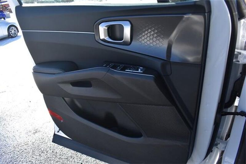 2025 Kia Sorento SImage 33