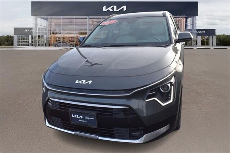 New 2025 Kia Niro EX TouringImage 7