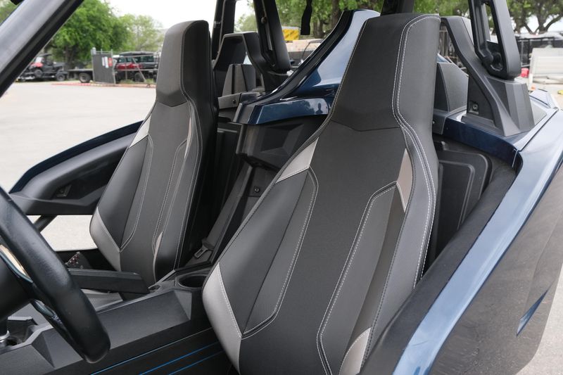USED 2019 POLARIS SLINGSHOT SL Image 16
