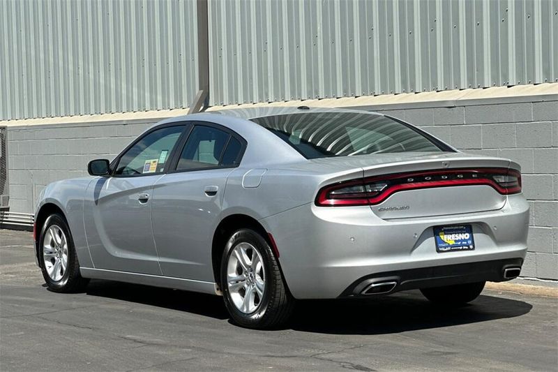 2021 Dodge Charger SXT photo 6