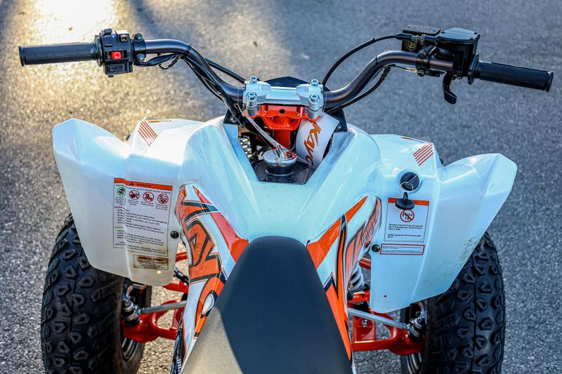 2024 KAYO JACKAL 200  WHITE in a WHITE exterior color. Family PowerSports (877) 886-1997 familypowersports.com 