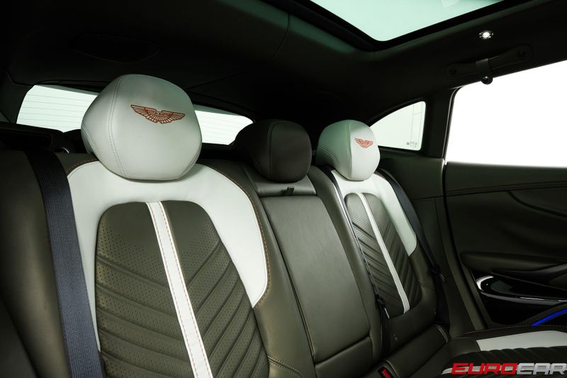2023 Aston Martin DBX 707 *SPECIAL FACTORY PAINT * PANORAMIC ROOF*Image 37