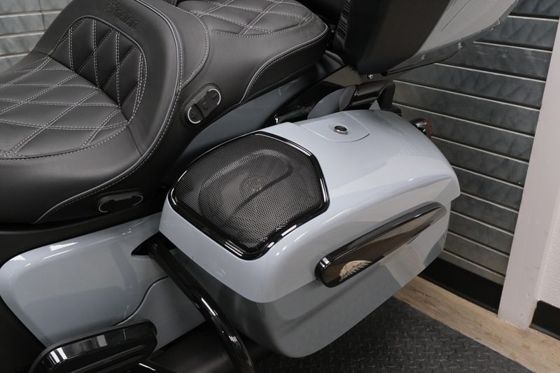 NEW 2025 INDIAN MOTORCYCLE ROADMASTER POWERPLUS DARK HORSE Image 19