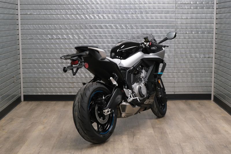 NEW 2026 CFMOTO 675SS Image 3