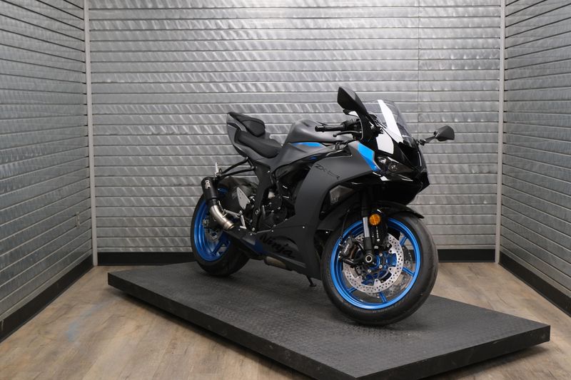 NEW 2026 KAWASAKI NINJA ZX6R ABS Image 1