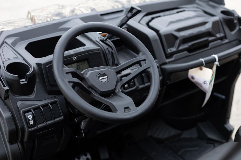 NEW 2025 CAN-AM DEFENDER MAX DPS HD9 Image 17
