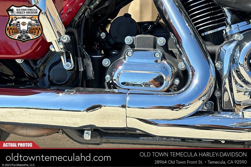 2021 Harley-Davidson Road Glide in a BILLIARD RED exterior color. BMW Motorcycles of Temecula – Southern California (951) 506-6903 bmwmotorcyclesoftemecula.com 