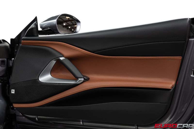 2022 Ferrari 812 GTS *AIRBRUSHED SCUDERIA LOGO * SUSPENSION LIFTER*Image 28