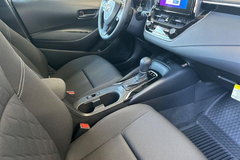 New 2027 Toyota Corolla Hybrid LEImage 16