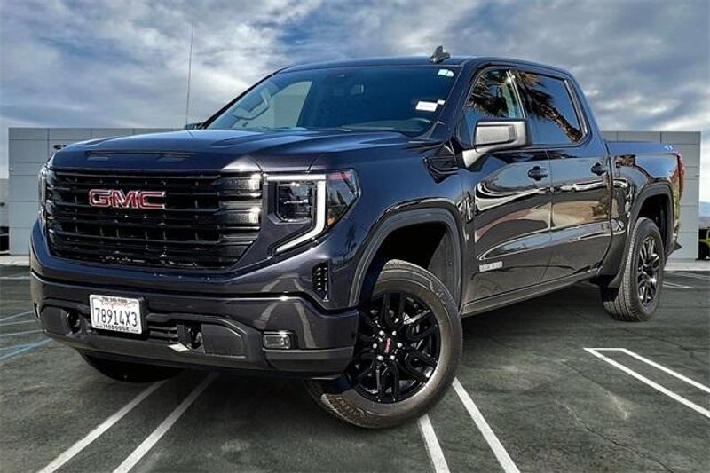 2024 GMC Sierra 1500 ElevationImage 1