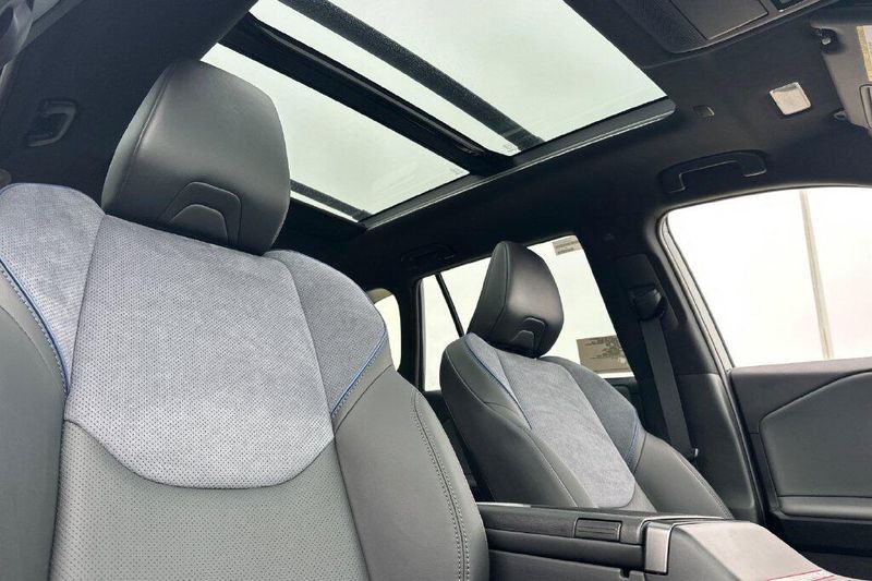 New 2026 Toyota RAV4 Plug-In Hybrid XSEImage 18