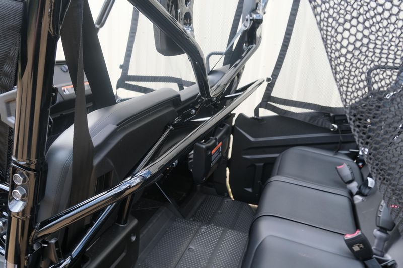 2025 Honda PIONEER 10006 DELUXE CREW BLACK FOREST GREEN Image 11