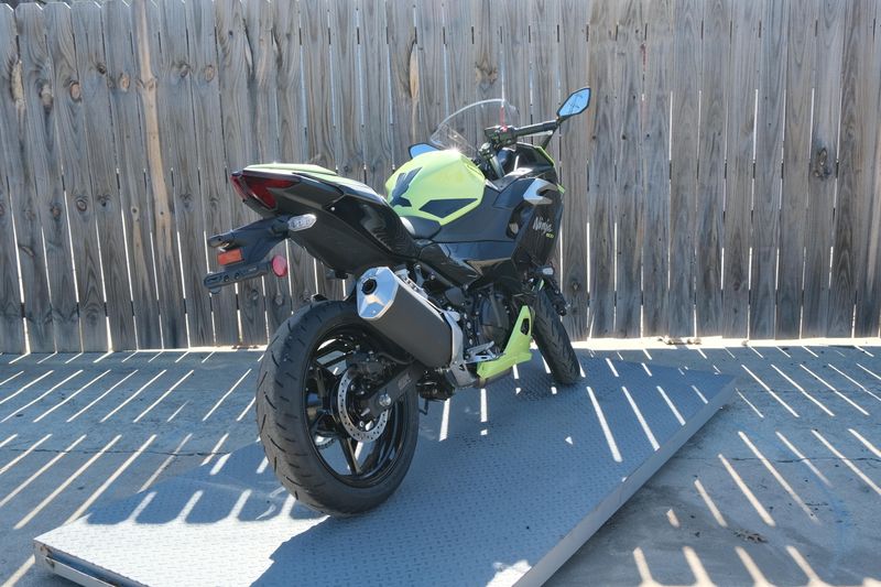 NEW 2026 KAWASAKI NINJA 500 SE ABS Image 3