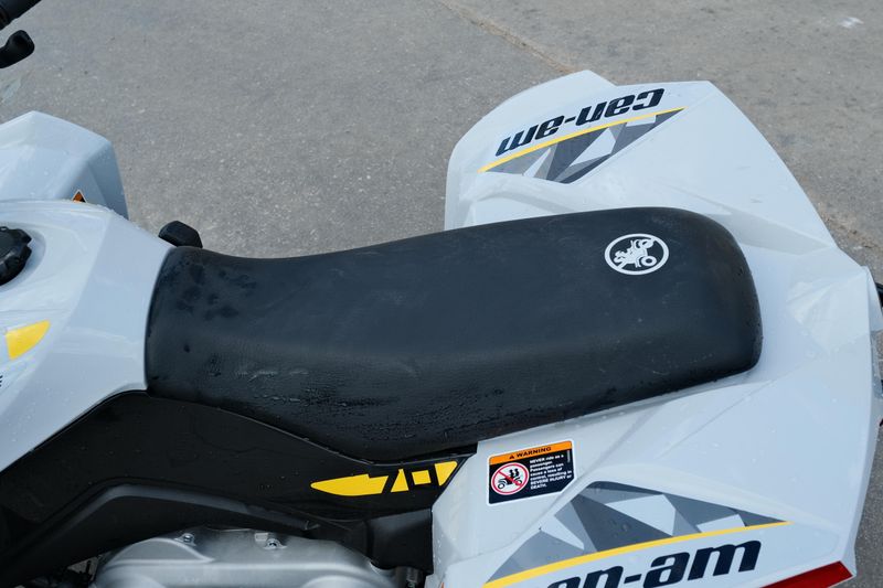 New 2025 Can-Am RENEGADE 110 EFI CATALYST GRAY AND NEO YELLOW Image 13