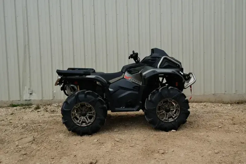 NEW 2026 CAN-AM OUTLANDER X MR 1000R Image 2
