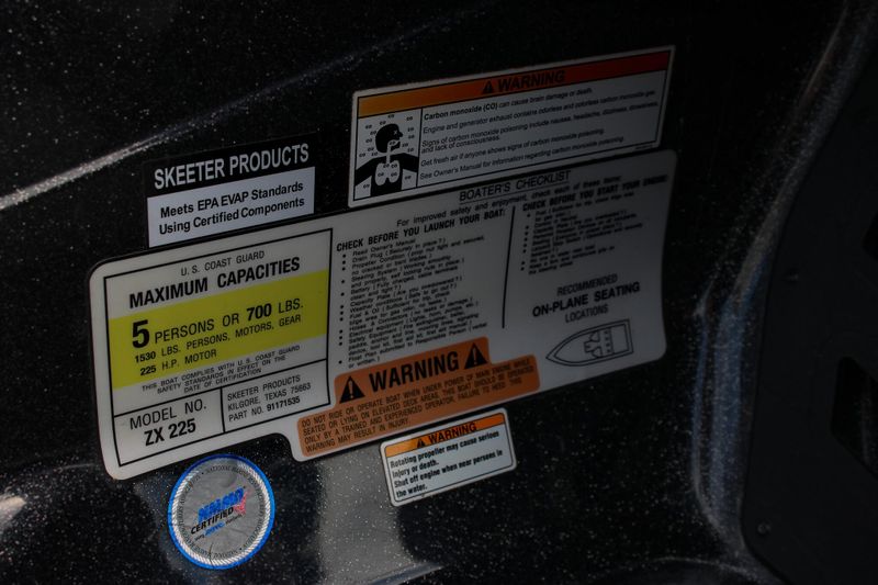 Used 2015 SKEETER ZX225 Image 6