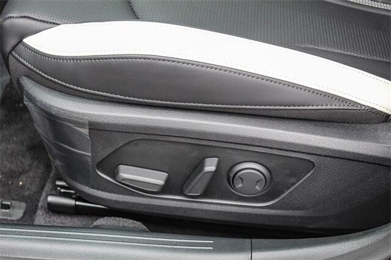 2025 Kia K5 GT-LineImage 23