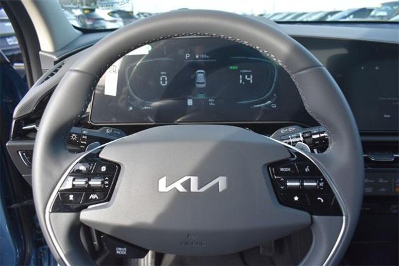 New 2025 Kia Niro EXImage 26