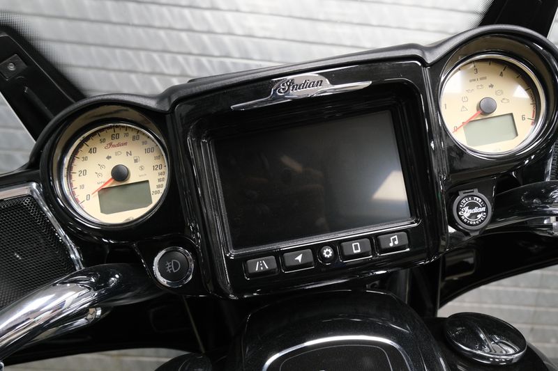 USED 2022 INDIAN MOTORCYCLE ROADMASTER Image 15