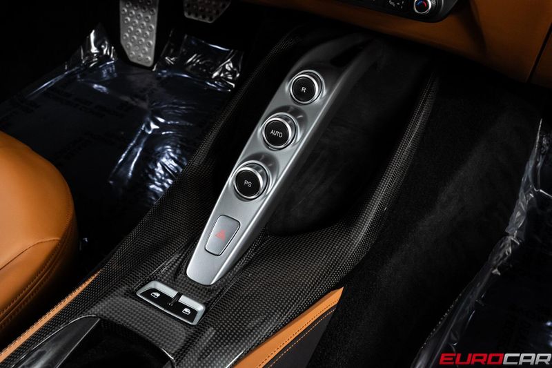 2020 Ferrari 812 Superfast *CARBON FIBER STEERING WHEEL * DAYTONA  SEATS*Image 34