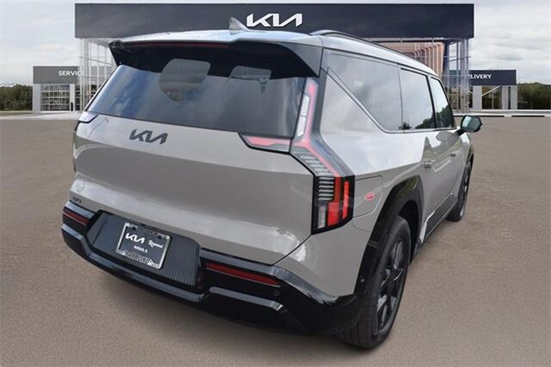 New 2026 Kia EV9 LandImage 3