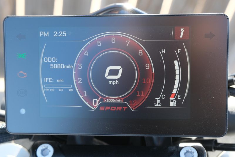 USED 2024 CFMOTO 300NK Image 25