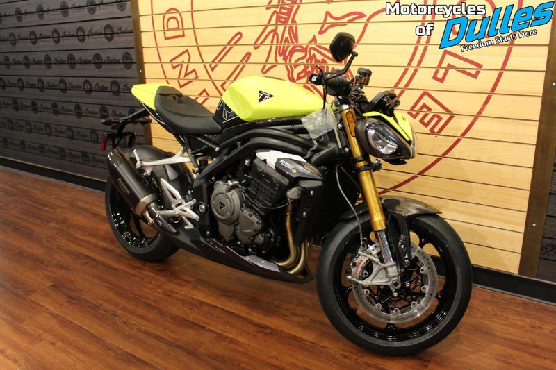2026 Triumph Speed Triple 1200 RX Image 2