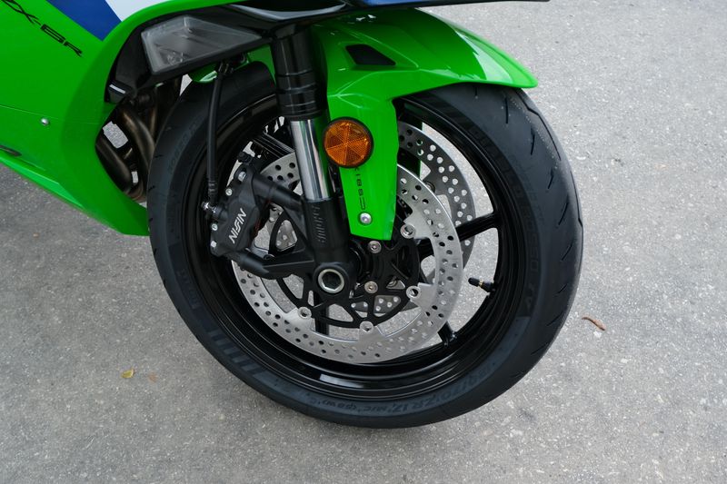 NEW 2026 KAWASAKI NINJA ZX6R ABS Image 14