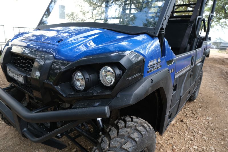 2024 Kawasaki MULE PROFXT 1000 LE BLUEImage 15